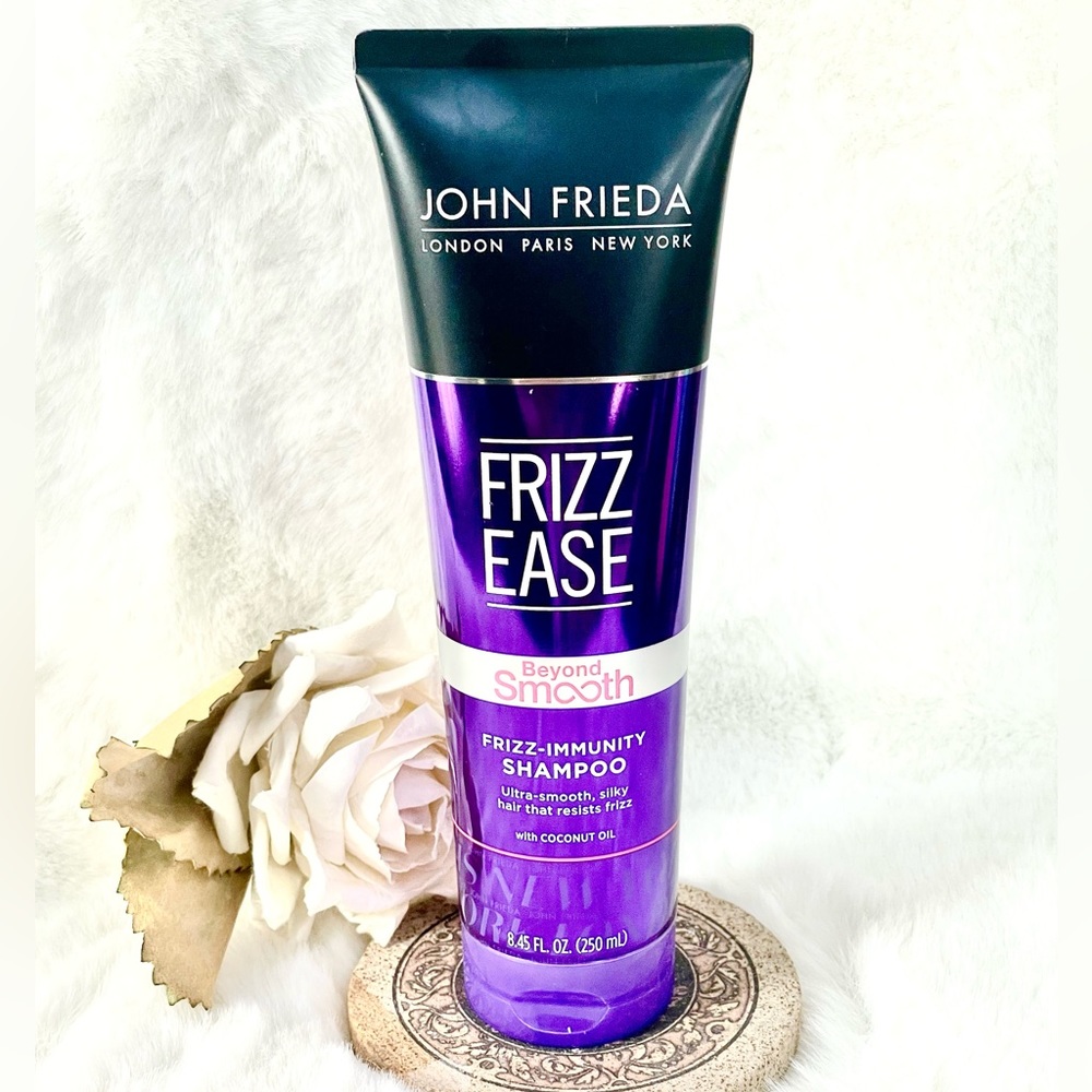 New with tags JOHN FRIEDA FRIZZ EASE BEYOND SMOOTH Frizz Immunity SHAMPOO